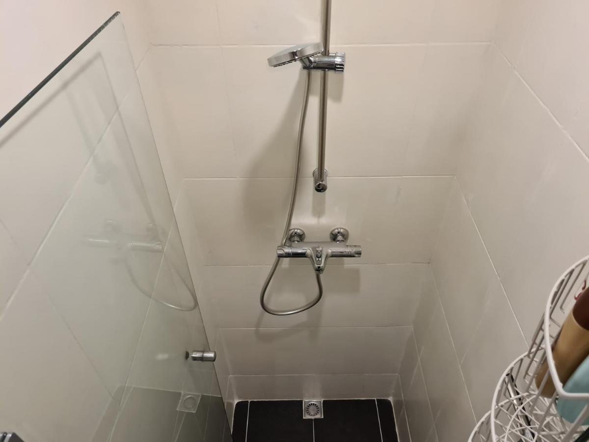 1 Bedroom 15 Min By Tram To Amsterdam Centre! エクステリア 写真