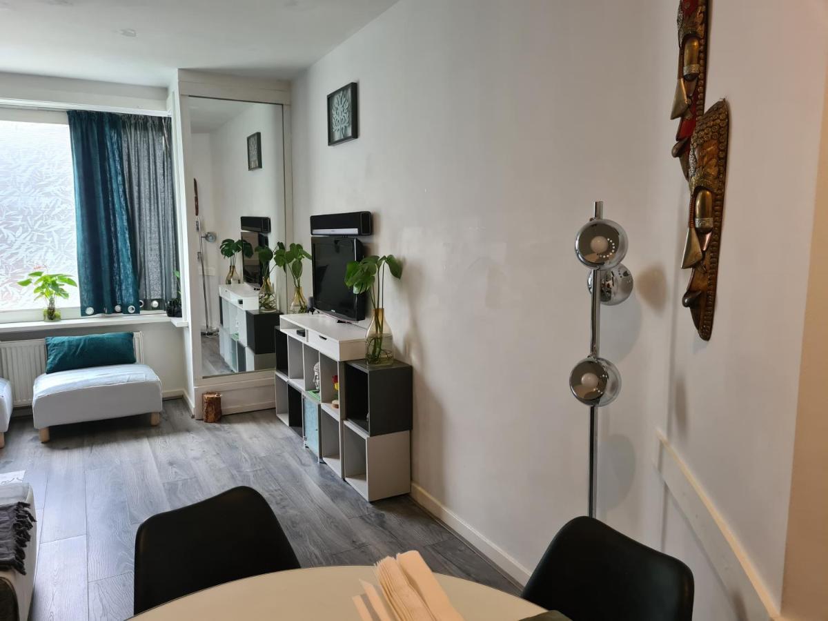 1 Bedroom 15 Min By Tram To Amsterdam Centre! エクステリア 写真